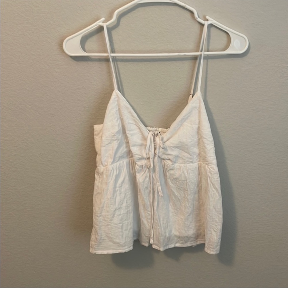 Abercrombie and Fitch White Crop Top - Picture 3 of 5